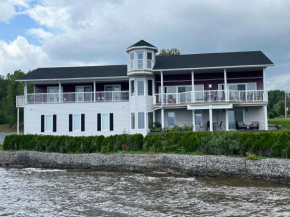 Haileybury Lakehouse
